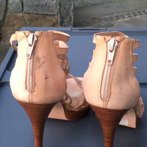 Stuart Weitzman Array Beige Sandal Heel - Picture 10 of 11